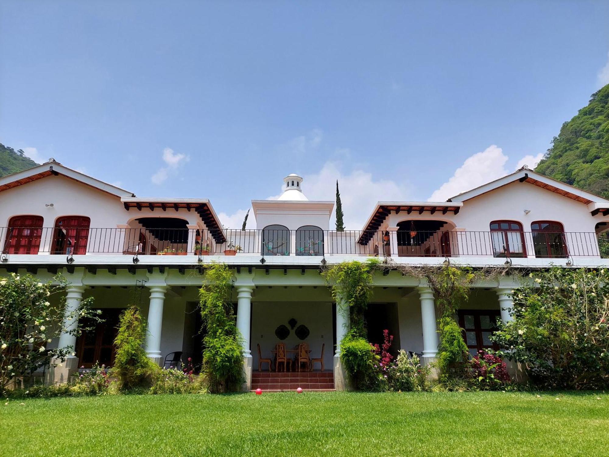 Hotel Y Jardines Casa Buho 안티구아 과테말라 외부 사진