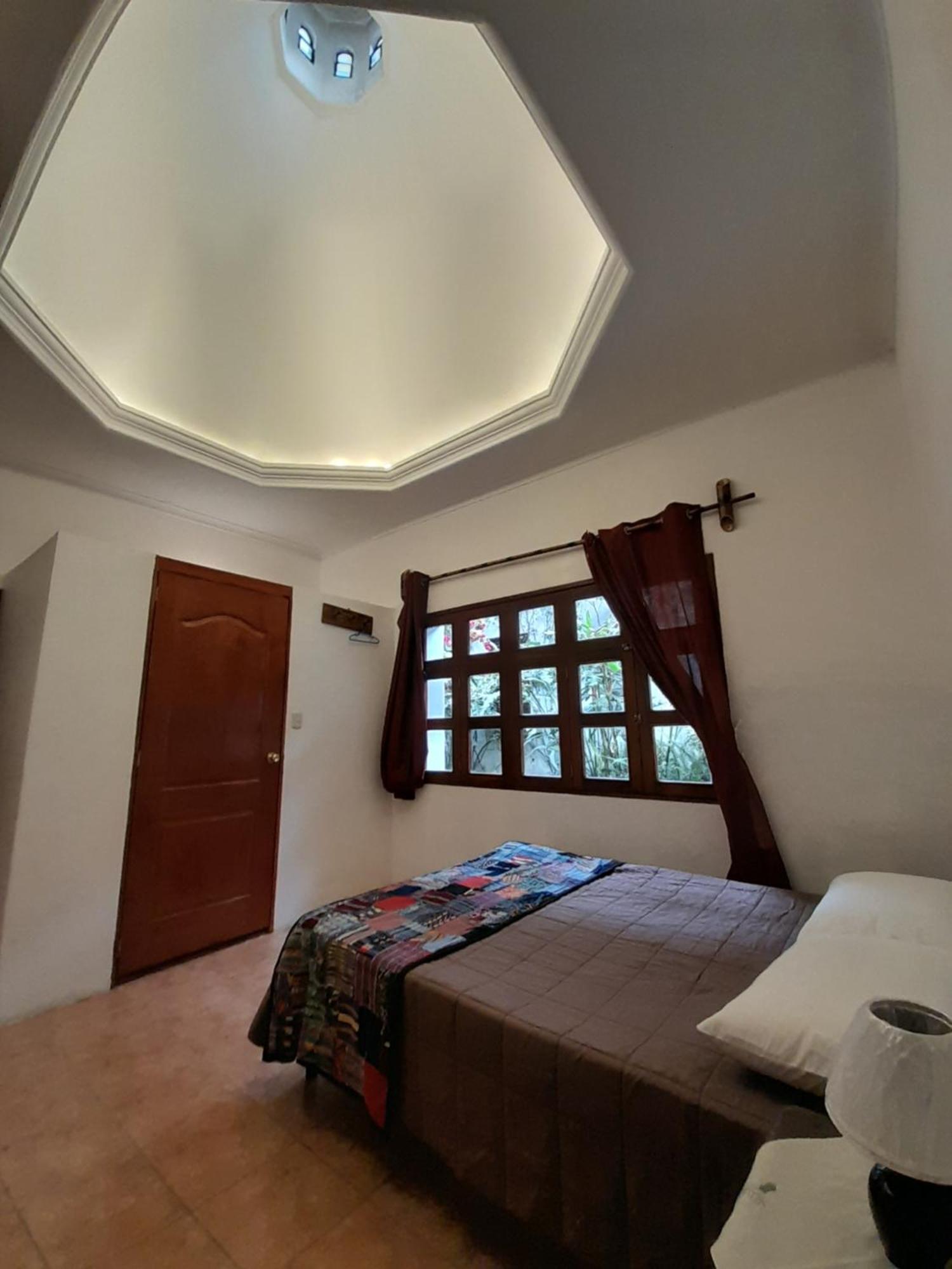 Hotel Y Jardines Casa Buho 안티구아 과테말라 외부 사진