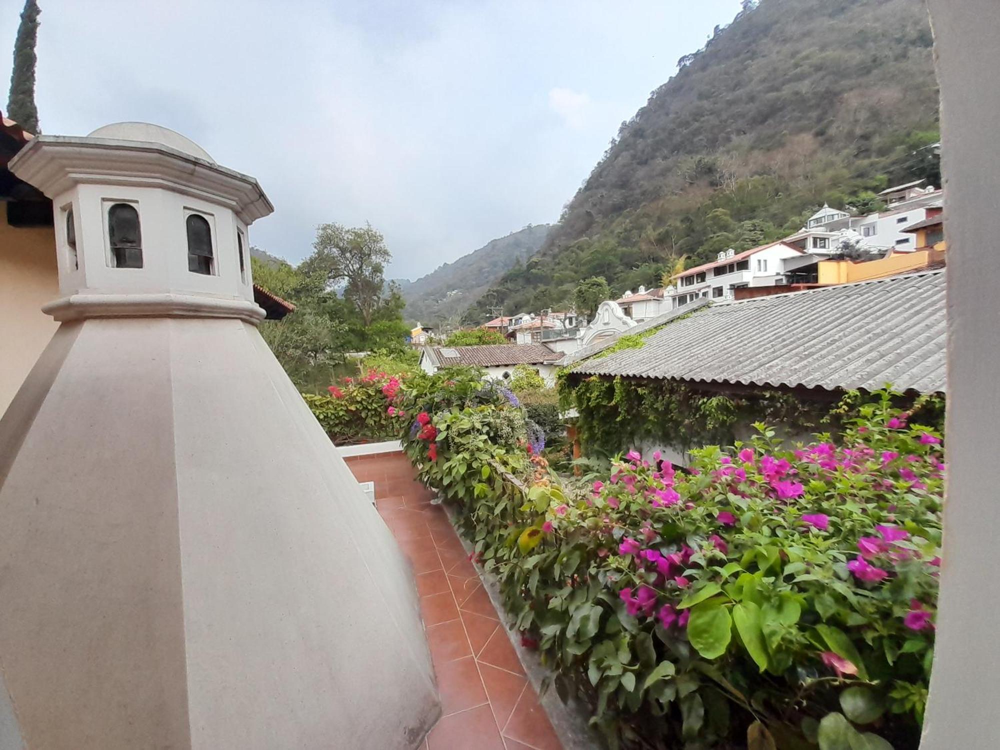 Hotel Y Jardines Casa Buho 안티구아 과테말라 외부 사진